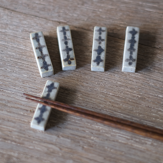 箸置き シカク 十字