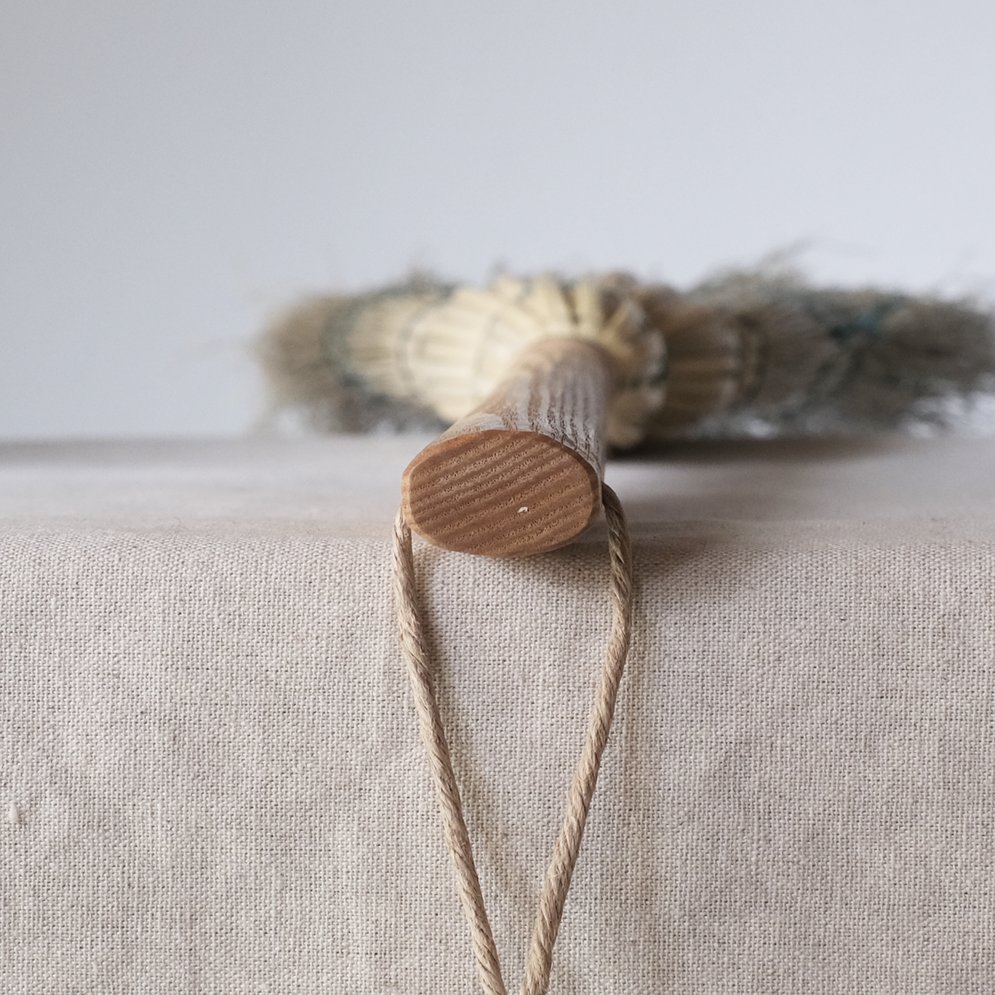 米澤ほうき工房:手箒 糸:白