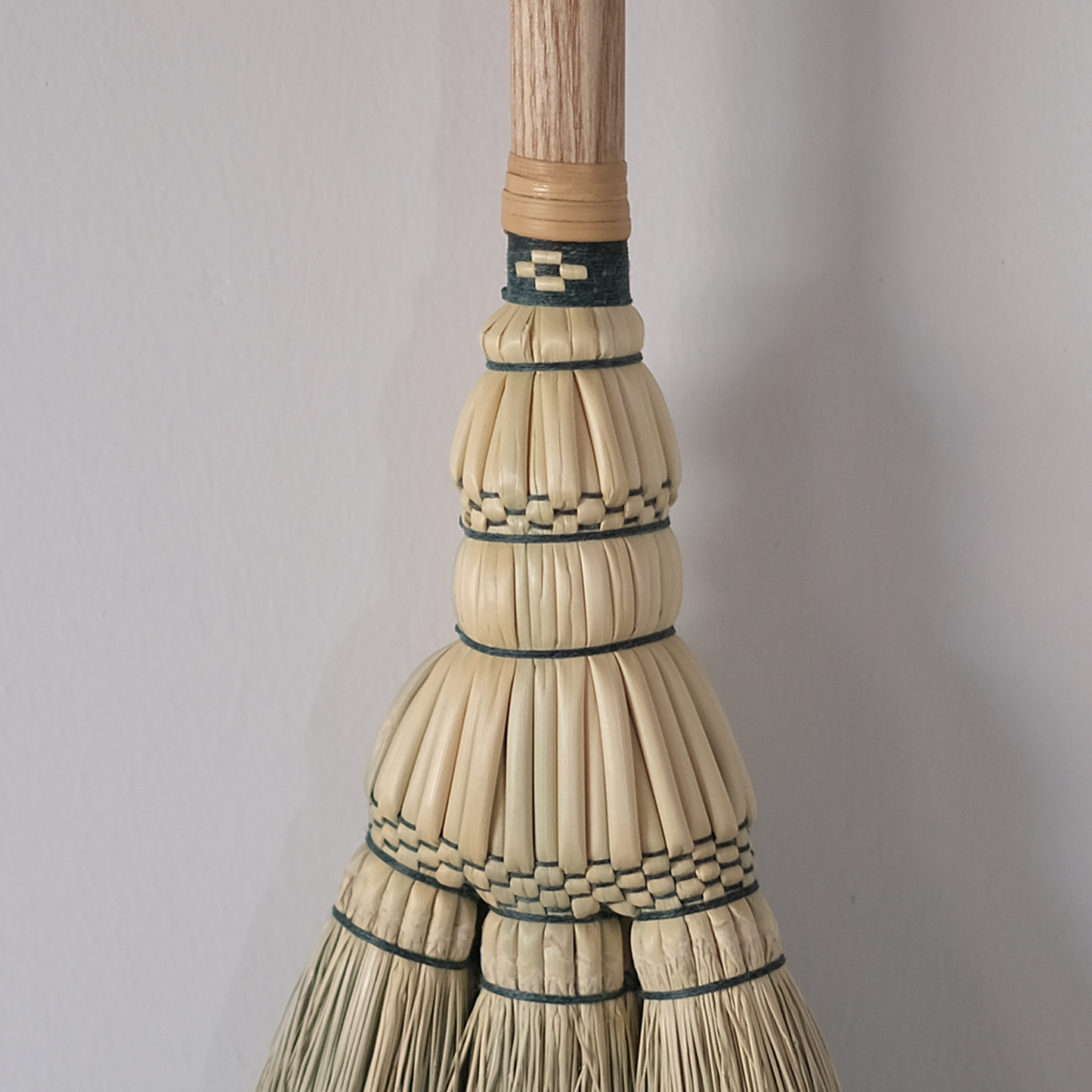 米澤ほうき工房：手箒ロング　糸：ターコイズ