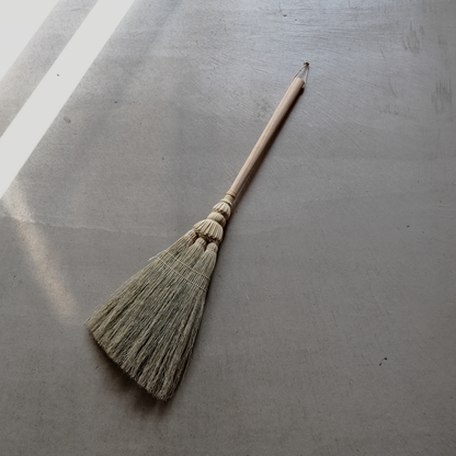 米澤ほうき工房：手箒　糸：白