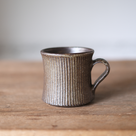 しのぎマグカップ(茶)