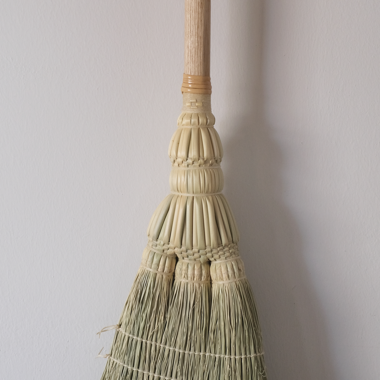 米澤ほうき工房：手箒ロング　糸：白