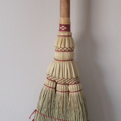 米澤ほうき工房：手箒ロング　糸：赤
