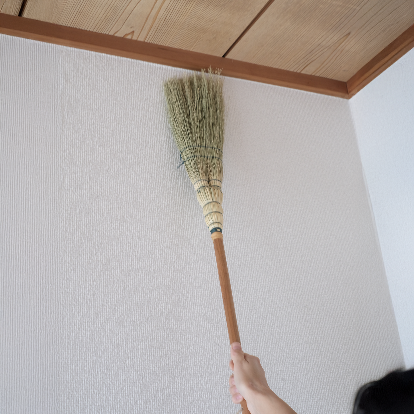 米澤ほうき工房：はたき箒　糸：ターコイズ