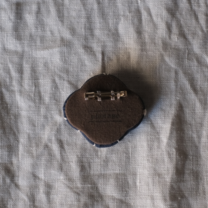 刺繍ブローチ　瑞々
