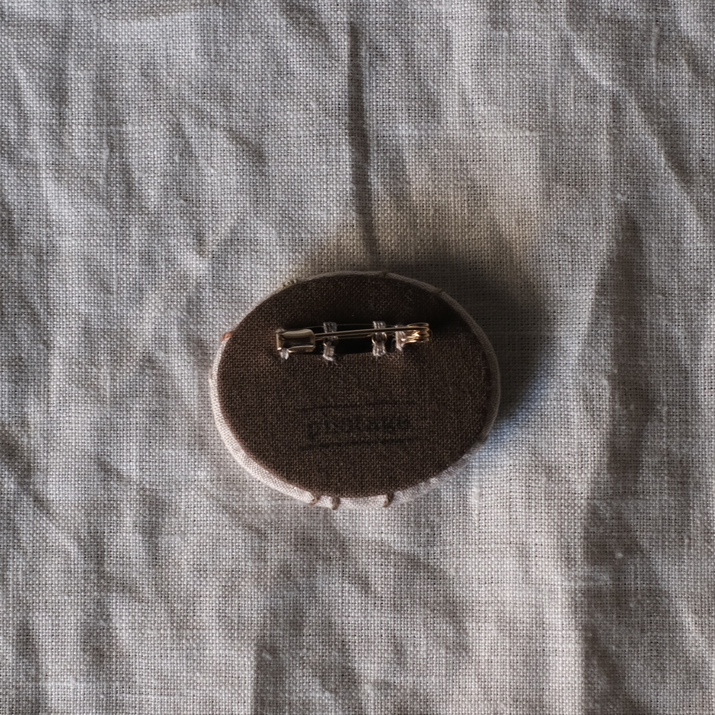 刺繍ブローチ　ドライフラワー