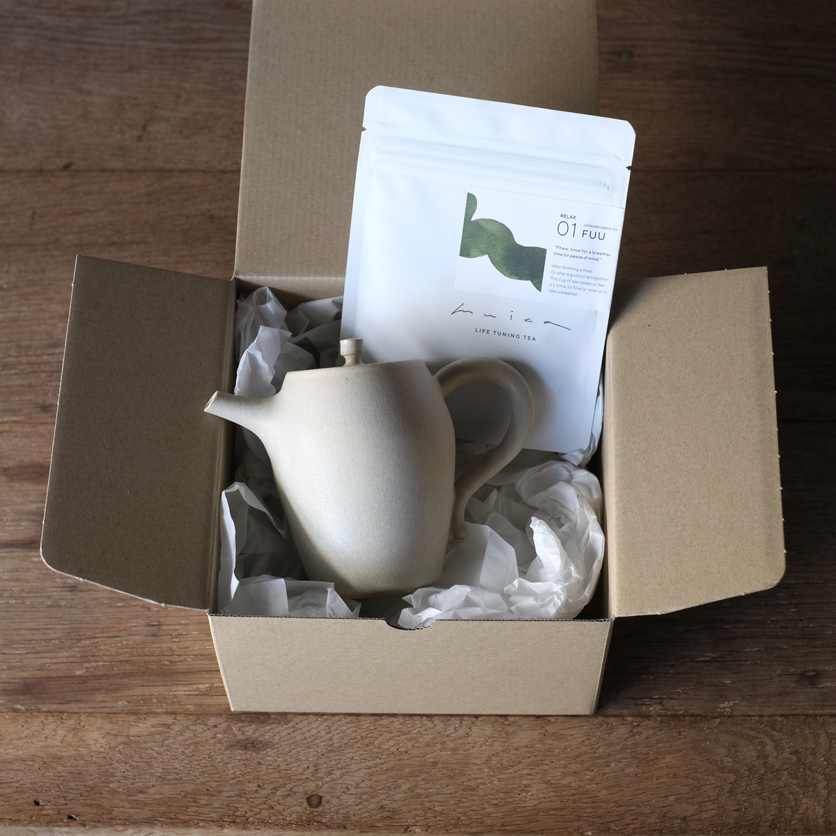 丘上八雲さんのティーポットとmuicaの玉露煎茶FUU　セット