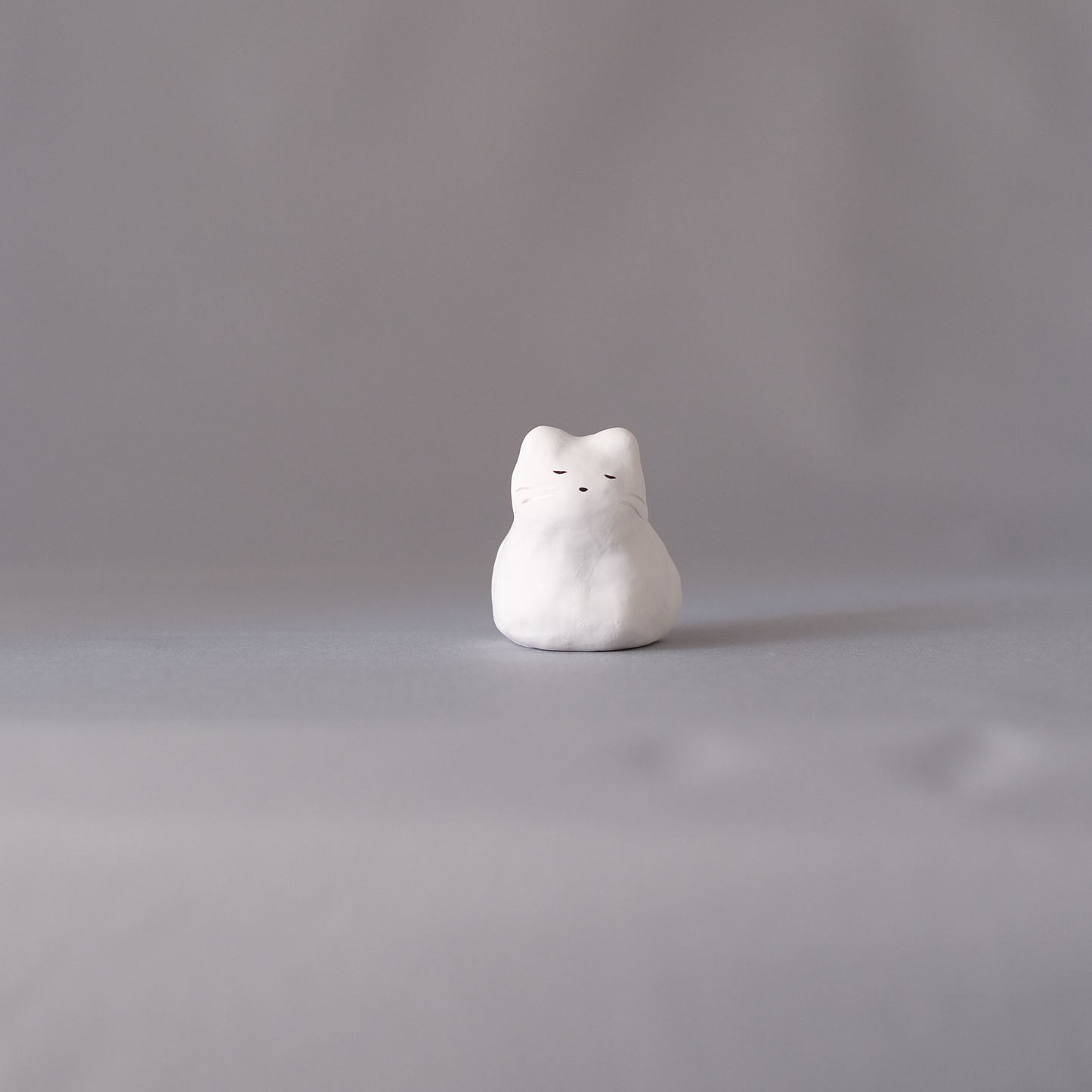 【3/9 ～ 11 18時まで販売】りなの村 張子展 はる、うらうら「白い猫」