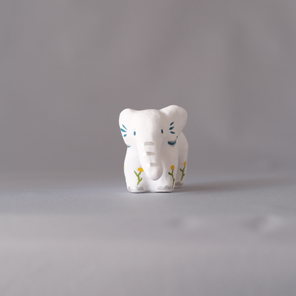 【3/9 ～ 11 18時まで販売】りなの村 張子展 はる、うらうら「旅する象」