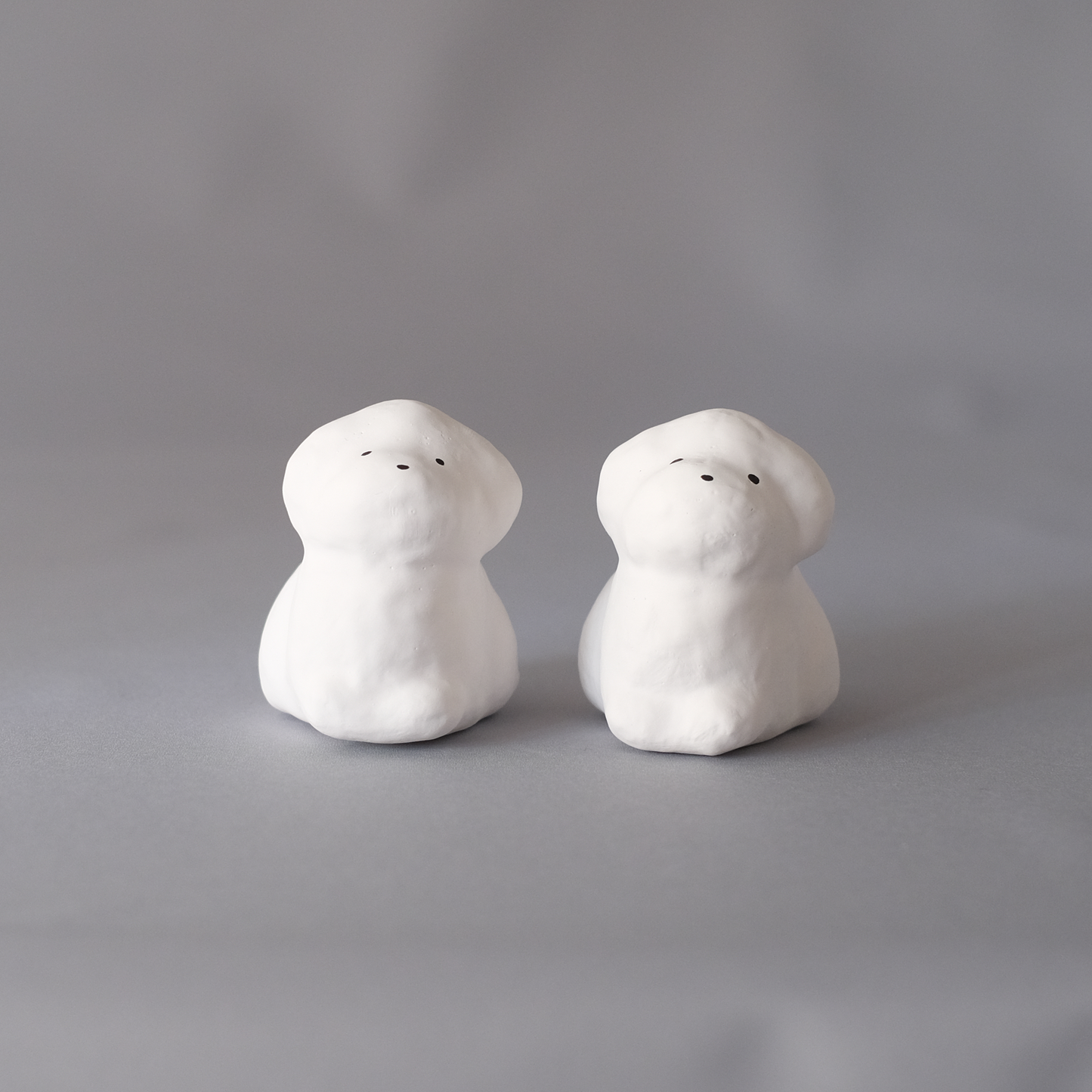 【3/9 ～ 11 18時まで販売】りなの村 張子展 はる、うらうら「白い犬」