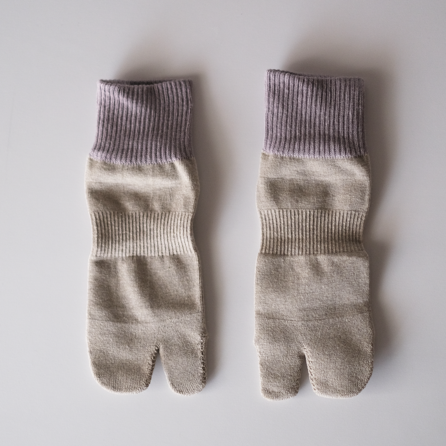 足袋型くつした 22～24.5ｃｍ 紫 × グレー