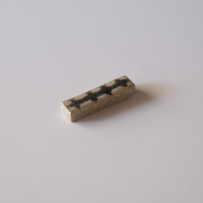 箸置き　シカク　十字