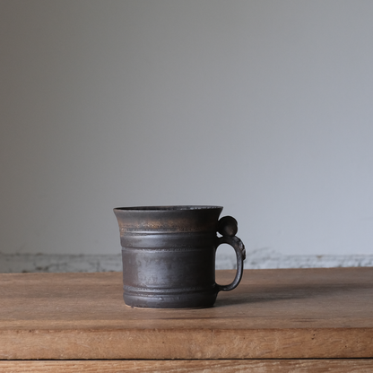 【石渡磨美 × ACOPOTTERY ふたり展】どんぐりマグ 黒唐金