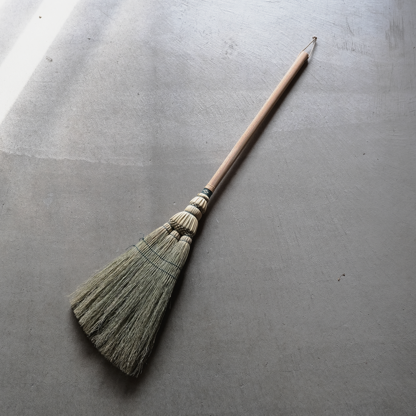 米澤ほうき工房：手箒ロング　糸：ターコイズ
